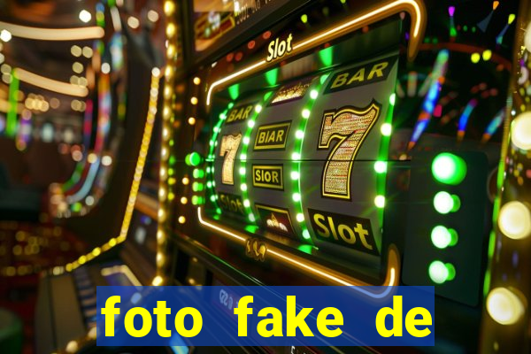 foto fake de menina cacheada